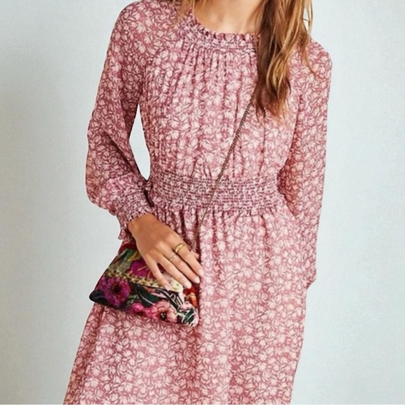 Gal Meets Glam Dresses & Skirts - Gal Meets Glam Wimberly Smocked Mini Dress | Size 6 | Burgundy Floral 👗